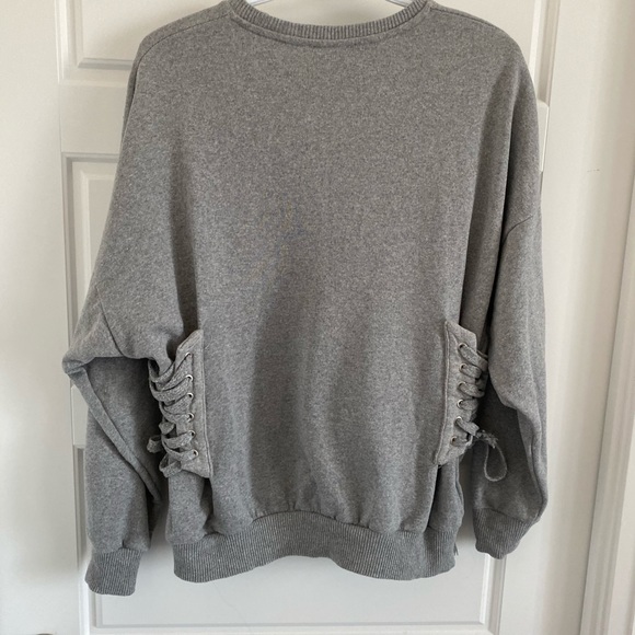 Sweater - Picture 3 of 4